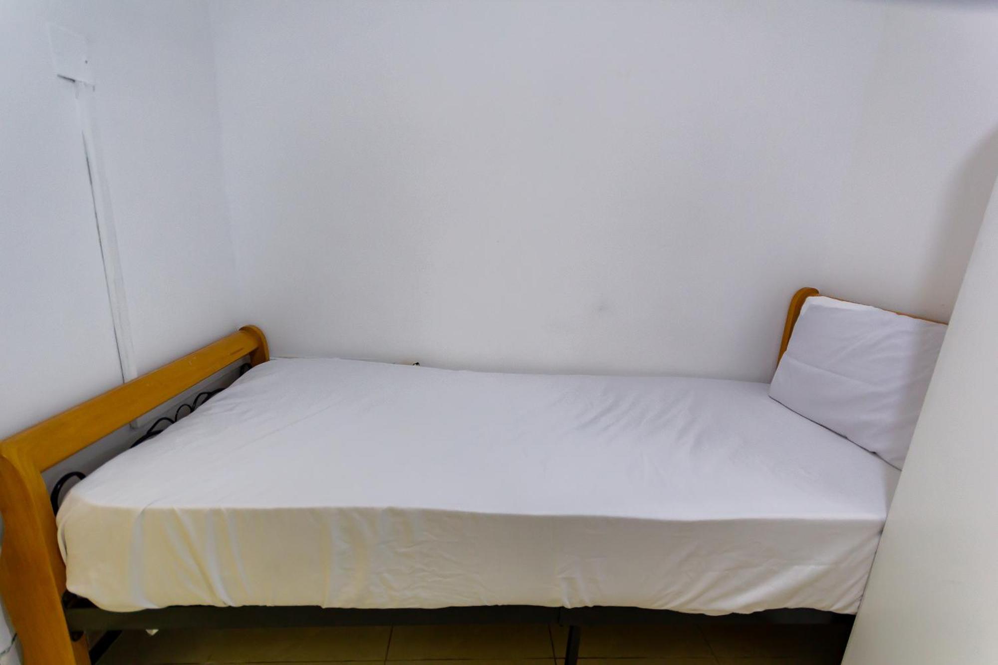 Budget Rooms With Private Bathroom For 'Girls' Only In Dubai, Marina ภายนอก รูปภาพ