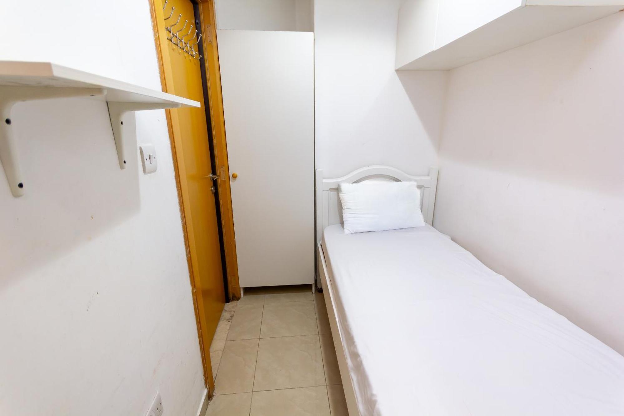 Budget Rooms With Private Bathroom For 'Girls' Only In Dubai, Marina ภายนอก รูปภาพ