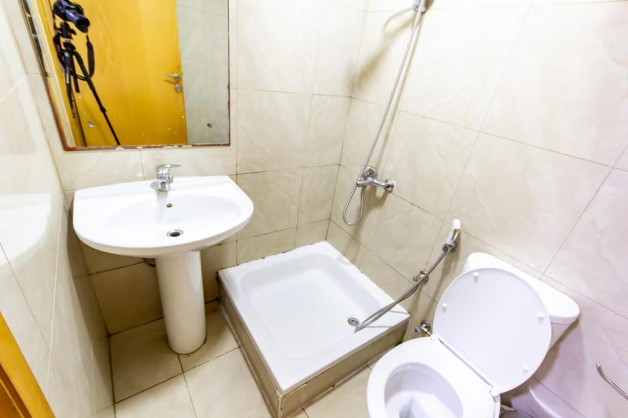 Budget Rooms With Private Bathroom For 'Girls' Only In Dubai, Marina ภายนอก รูปภาพ