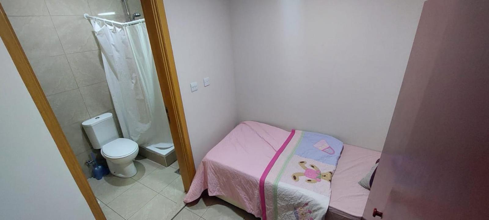 Budget Rooms With Private Bathroom For 'Girls' Only In Dubai, Marina ภายนอก รูปภาพ